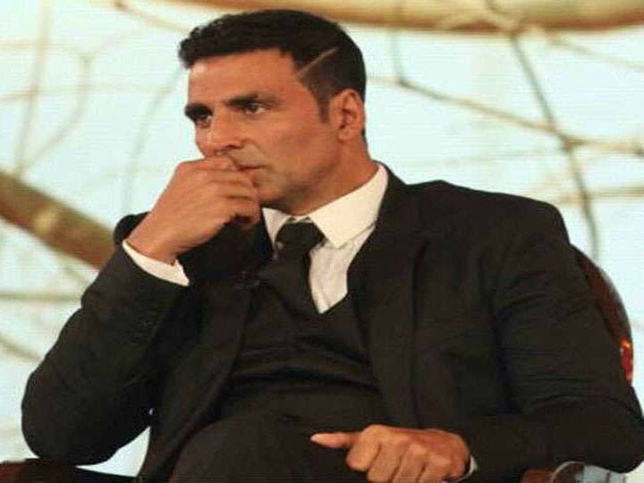 Akshay Kumar की मां Aruna Bhatia आईसीयू में एडमिट, इंग्लैंड में शूटिंग कर रहे एक्टर पहुंचे मुंबई Akshay Kumar mother Aruna Bhatia admitted in ICU, actors flies back from england to Mumbai ANN Akshay Kumar की मां Aruna Bhatia आईसीयू में एडमिट, इंग्लैंड में शूटिंग कर रहे एक्टर पहुंचे मुंबई
