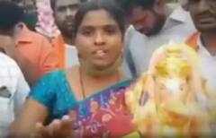 Watch: ప్రభుత్వాన్ని నిలదీసిన సాధారణ మహిళ.. ఎందుకంటే..