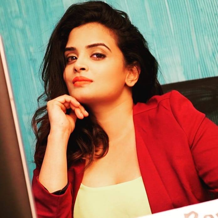 సరయు నటించిన షార్ట్ ఫిల్మ్స్లో ఒక్క బూతు లేకపోయినా అది వింతే.
