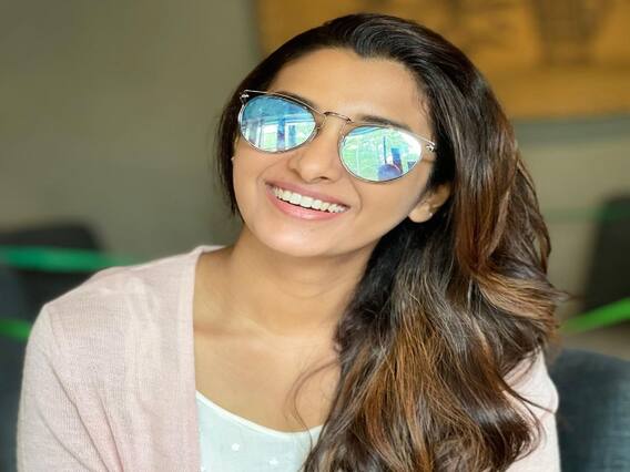 Actress Priya Bhavani Shankar pics | சொல்லப்போனா பேரழகில் சொக்கத்தங்கம் போலிருப்பா - பிரியா பவானி ஷங்கர் போட்டோ ஆல்பம் Actress Priya Bhavani Shankar pics | சொல்லப்போனா பேரழகில் சொக்கத்தங்கம் போலிருப்பா - பிரியா பவானி ஷங்கர் போட்டோ ஆல்பம்