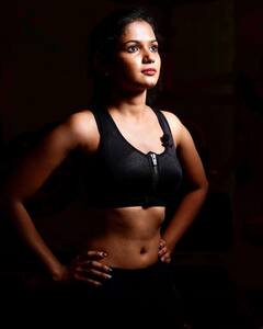 Ariyana Glory: మళ్లీ ‘బిగ్ బాస్’కు అరియానా.. రూటు మార్చింది.. స్టైలూ అదిరింది!