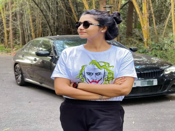 நேத்துக்கூட தூக்கத்தில பாா்த்தேன் அந்த பூங்குயில தூத்துக்குடி முத்தெடுத்து கோா்த்துவெச்ச மாலை போல
