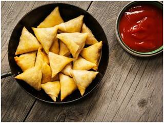 Kitchen Hacks: Here's How You Can Make Cocktail Samosas To Pair With Evening Tea