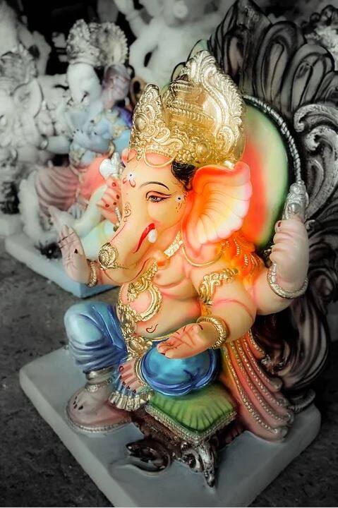 এই হিসেবে মাসে দুটি চতুর্থী তিথি পাওয়া যায়। একটি শুক্লপক্ষের চতুর্থী তিথি এবং অন্যটি কৃষ্ণপক্ষের চতুর্থী তিথি।