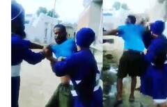 ਨਿਹੰਗ ਸਿੰਘਾਂ ਨੇ ਅਸ਼ਲੀਲ ਵੀਡੀਓ ਬਣਾਉਣ ਵਾਲੇ ਦਾ ਲਾਇਆ ਸੋਧਾ, ਵੀਡੀਓ ਵਾਇਰਲ