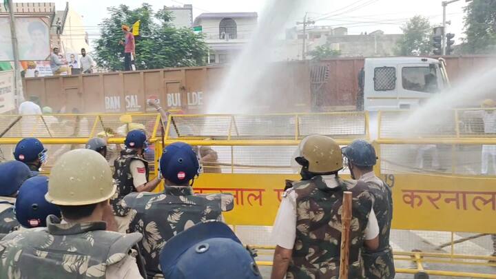 ਅਨਾਜ ਮੰਡੀ ਤੋਂ ਮਾਰਚ ਦੌਰਾਨ ਕਿਸਾਨ ਆਗੂ ਰਾਕੇਸ਼ ਟਿਕੈਤ, ਗੁਰਨਾਮ ਸਿੰਘ ਚੜੂਨੀ, ਬਲਬੀਰ ਸਿੰਘ ਰਾਜੇਵਾਲ, ਦਰਸ਼ਨ ਪਾਲ ਅਤੇ ਯੋਗਿੰਦਰ ਯਾਦਵ ਵੀ ਮੌਜੂਦ ਹਨ।