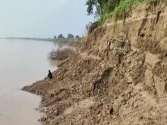 Flood In Ghazipur: शहीदों का गांव बाढ़ से कर रहा त्राहिमाम, मुख्यमंत्री और प्रधानमंत्री से लगाई गुहार
