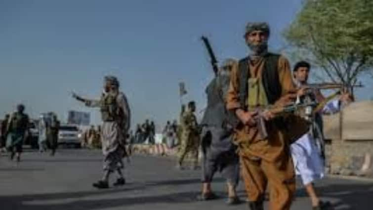 Two dead, eight wounded after protest in Afghanistan's Herat, know in details Afghanistan Crisis: అఫ్గాన్‌లో అల్లకల్లోలం.. తాలిబన్ ప్రభుత్వ ఏర్పాటుతో ఉద్రిక్తత.. నిరసనలో ఇద్దరు మృతి..