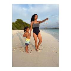 ਮਾਲਦੀਵ 'ਚ ਸਮੁੰਦਰ ਕਿਨਾਰੇ ਫੈਮਿਲੀ ਨਾਲ ਮਸਤੀ ਕਰਦੀ ਨਜ਼ਰ ਆਈ ਗੁਲ ਪਨਾਗ, ਦੇਖੋ ਤਸਵੀਰਾਂ