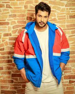 Sidharth Shukla ही नहीं Bigg Boss का हिस्सा रहे ये Celebs भी इस दुनिया को कह चुके हैं अलविदा, कुछ की उम्र तो बहुत कम थी