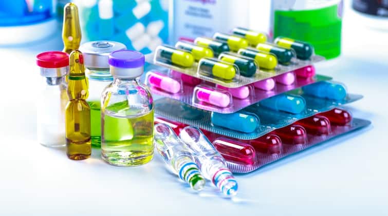 Trump, AstraZeneca Unveil Partnership Aimed At Reducing Drug Prices In The US