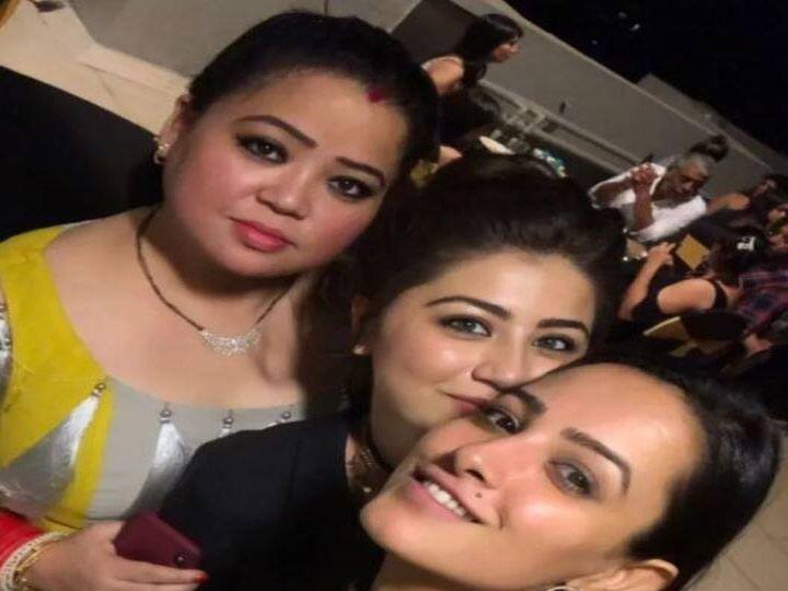 भारती सिंह और अनीता हसनंदानी बहुत लंबे समय से दोस्त हैं और टेलीविजन इंडस्ट्री के सबसे चर्चित सबसे अच्छे दोस्तों में से हैं. दोनों का रिश्ता ऐसा है कि दोनों साथ में अक्सर पार्टी और डिनर करते हुए अक्सर दिखाई देते हैं. भारती सिंह टेलीविजन पर कई शो को होस्ट कर चुकी हैं. भारती सिंह को अक्सर अपने को-स्टार के साथ बहुत अच्छे संबंध साझा करने के लिए भी जाना जाता है. भारती सिंह द कपिल शर्मा शो की एक खास किरदार हैं और वो खुद कपिल शर्मा के साथ एक परिवार जैसा रिश्ता साझा करती हैं.