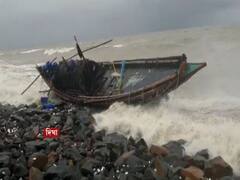 Digha Tidal Waves দিঘা উপকূল জুড়ে জলোচ্ছ্বাস, ডুবল ট্রলার