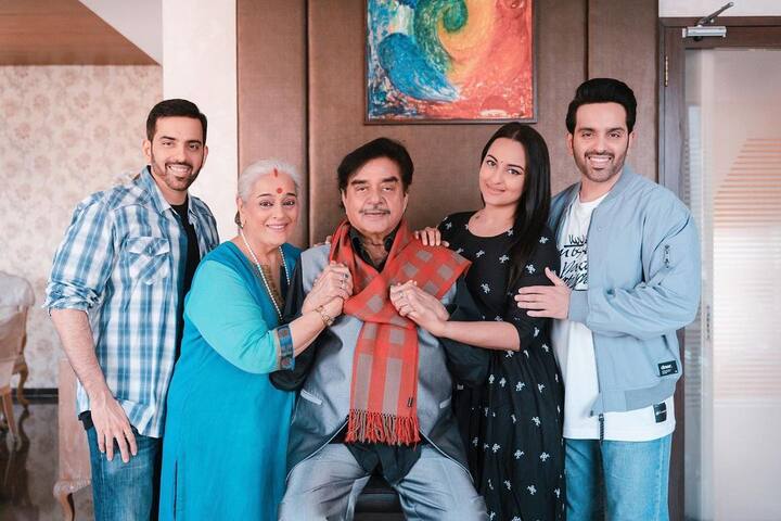 अभिनेता शत्रुघ्न सिन्हा और पूनम सिन्हा के जुड़वा बेटे हैं जिनका नाम लव और कुश हैं.