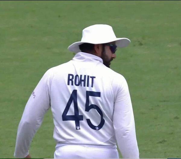 IND vs ENG: ભારતે ઓવલના મેદાનમાં રમાયેલી ચોથી ટેસ્ટ મેચમાં ઇંગ્લેન્ડને 157 રને હરાવીને ઐતિહાસિક જીત મેળવી છે. આ સાથે જ ભારતે પાંચ ટેસ્ટ મેચોની સીરીઝમાં 2-1થી લીડ પણ બનાવી લીધી છે. હવે આગામી ટેસ્ટ મેચ 10 સપ્ટેમ્બરથી શરૂ થઇ રહી છે. ખાસ વાત છે કે, ચોથી ટેસ્ટમાં રોહિત શર્માની ભૂમિકા મહત્વની રહી.
