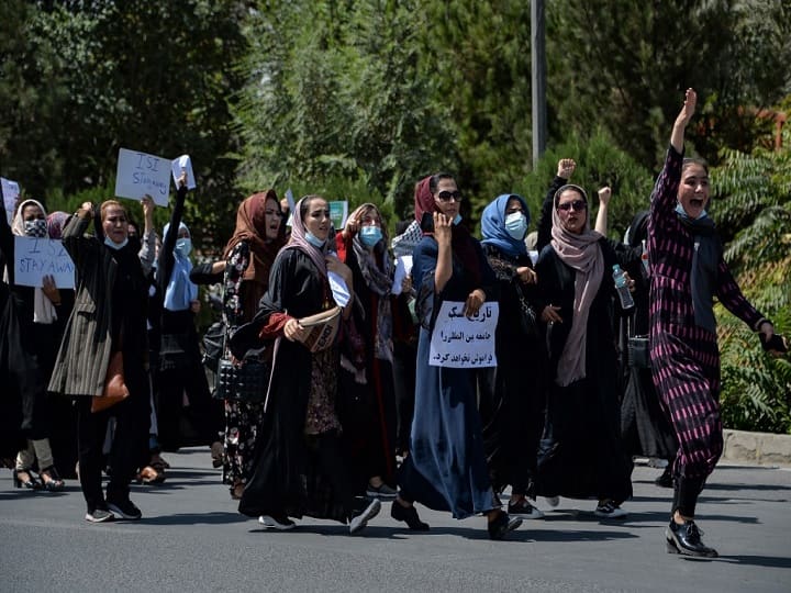 Afghan Nationals Including Women Raise Slogans Against Pakistan Dropping  Bombs In Panjshir