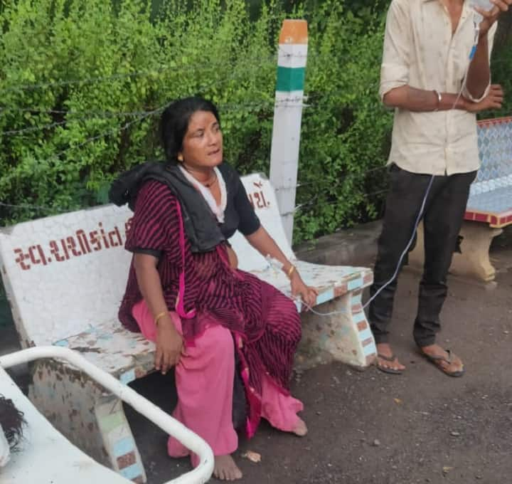 Private travels accident  on Dhandhuka Bagodara highway, 35 passengers injured ધંધુકા-બગોદરા હાઈવે ટ્રાવેલ્સને નડ્યો અકસ્માત, 35 મુસાફરો ઘાયલ, 11ની હાલત ગંભીર