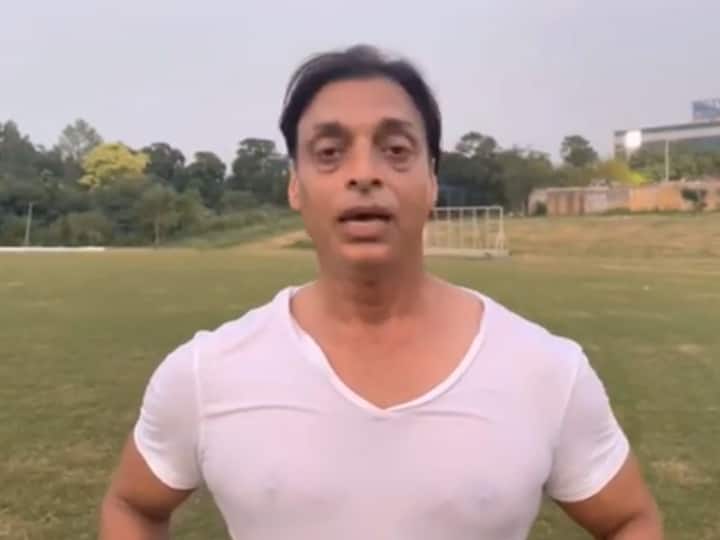 Kolkata Test When Shoaib Akhtar told Sachin Tendulkar You have no chance against me Kolkata Test: जब सचिन के रन आउट पर हो गया था भारी बवाल, शोएब अख्तर ने किए कई बड़े खुलासे
