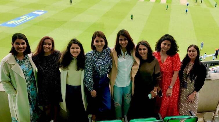 These are the wives of the players of the Indian team that beat England in the Oval, find out who is in the photo આ છે ઓવલમાં ઈંગ્લેન્ડને હરાવનારી ભારતીય ટીમના ખેલાડીઓની પત્નિઓ, જાણો કોણ કોણ છે ફોટોમાં