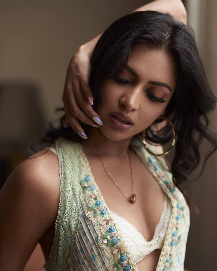 అమలాపాల్ లేటెస్ట్ ఫొటోస్