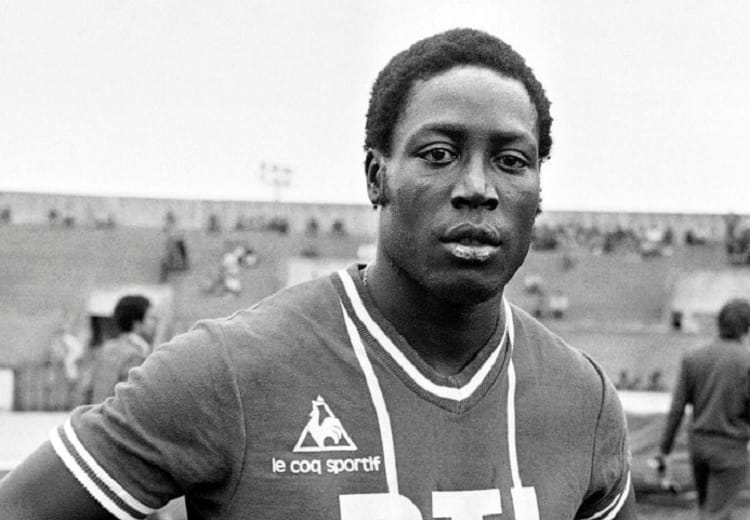 Football player Jean Pierre Adams dies at the age of 73 after being in coma for around 40 years in France 40 ஆண்டுகள் கோமா நிலையில் இருந்த கால்பந்து வீரர்.. 73 வயதில் மரணம்.. கால்பந்து கிளப்கள் இரங்கல்!