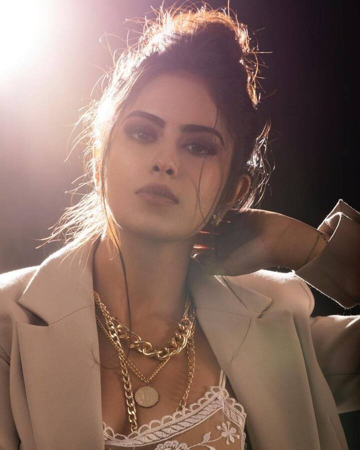 (Photo Credit : Instagram) బుల్లితెరపై 'బాలిక వధు' సీరియల్ తో మంచి పాపులారిటీ సంపాదించుకుంది అవికా గోర్.
