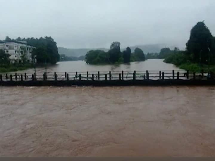 Ratnagiri Rain Update Heavy rains in Ratnagiri district; What is the current rainfall situation? Ratnagiri Rain Update : रत्नागिरी जिल्ह्यात पावसाचा जोर; सध्या काय आहे पावसाची स्थिती?