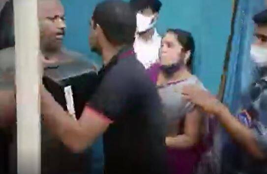 వీడియోగ్రాఫర్స్ సంక్షేమ సంఘం దౌర్జన్యం.. స్టూడియోపై దాడి