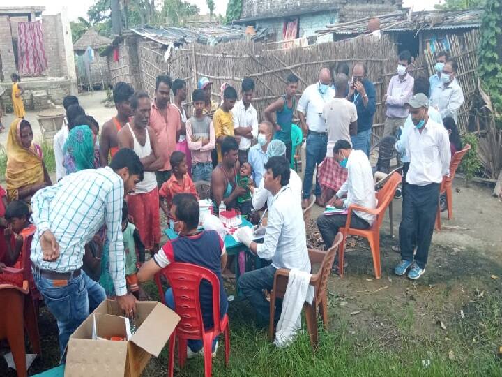 Bihar News: Alert in Gopalganj, state level investigation team reached Baikunthpur, sample of 59 children taken ann Bihar News: गोपालगंज में अलर्ट, बैकुंठपुर पहुंची राज्यस्तरीय जांच टीम, 59 बच्चों का लिया सैंपल