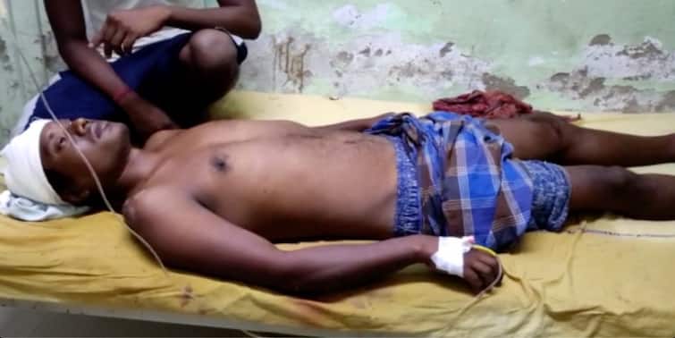 South Dinajpur Shed broke while villagers collecting rations injured 8 customer Dakshin Dinajpur: রেশন তুলতে গিয়ে মাথায় ভাঙল শেড, আহত ৮ গ্রাহক