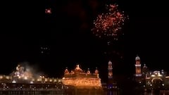 Beautiful visuals of fireworks at Golden Temple on Prakash Parv