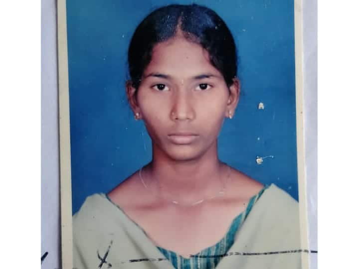 Teen commits suicide on railway tracks near Karur ’வேலைக்கு செல்வதாக கூறிவிட்டு சென்ற இளம் பெண்’ தண்டவாளத்தில் தலை வைத்து தற்கொலை