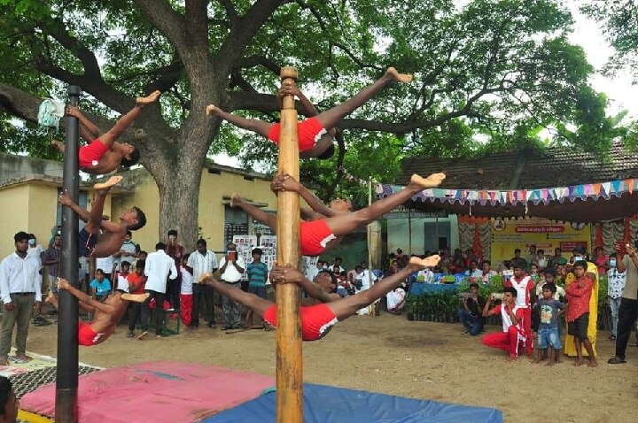 அழிந்துவரும்  கலைகளுக்கு ஆக்கம் கொடுக்கும் தருமபுரி இளைஞர்...!