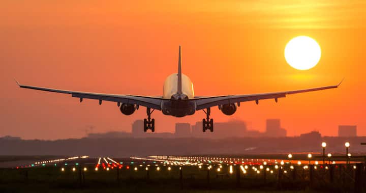 International Flights Likely To Resume by year end on New Year 2022 International Flights Likely To Resume: नए साल पर मिल सकती है गुड न्यूज, सामान्य हो सकती है इंटरनेशनल फ्लाइट सर्विस