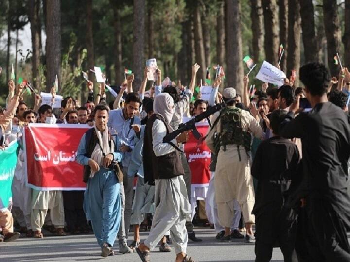 protests against Pakistan amid the formation of the Talibani government, women also leading तालिबानी सरकार के गठन के बीच पाकिस्तान के खिलाफ क्यों हो रहे हैं विरोध प्रदर्शन? महिलाएं भी आगे