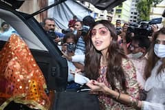 Ganesh Chaturthi Celebration:গণেশ চতুর্থী উপলক্ষে গণপতিকে বাড়িতে নিয়ে এলেন শিল্পা