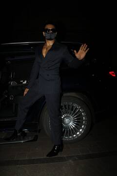 Ranveer Singh Style: बिना शर्ट के कोट, फॉर्मल शूज़, बड़े बड़े चश्मे और दो-दो पोनीटेल, इस बार रणवीर सिंह ने बदल लिया बालों का भी ढंग