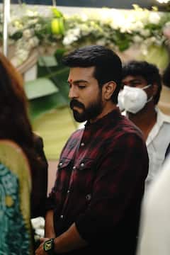 RC15 movie pooja: ஷங்கர் படத்தின் பூஜை.. ராஜமெளலி, ரன்வீர் என குவிந்த திரைப்பிரபலங்கள் - போட்டோஸ்!