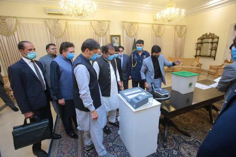 Pakistan Election Commission Raises 37 Objections On EVMs, Ruiling PTI Vows Electoral Reforms Pakistan Election Commission Raises 37 Objections On EVMs, Ruiling PTI Vows Electoral Reforms