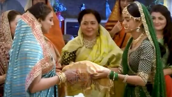 Kumkum Bhagya: Riya adds garlic in prasad to trap Prachi