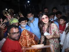 Ganesh Chaturthi Celebration: ముంబై మార్కెట్లో శిల్పాశెట్టి సందడే సందడి.. ఇంటికి వినాయక విగ్రహం తీసుకెళ్లిన నటి