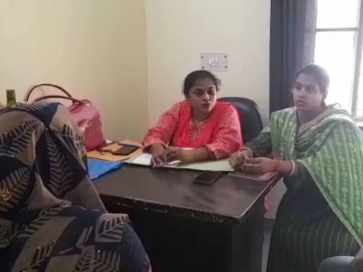 Etah News: एटा जिला मुख्यालय में वन स्टॉप सेंटर की शुरुआत, महिलाओं को सशक्त बनाना है उद्देश्य