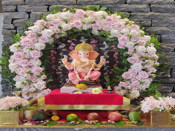 Follow these tips for Ganesh Chaturthi 2021 Decoration Ideas At Home Ganesh Chaturthi 2021 Decoration Ideas At Home: गणेश चतुर्थी पर इस तरह करें घर में डेकोरेशन, मंडप को दें नया लुक
