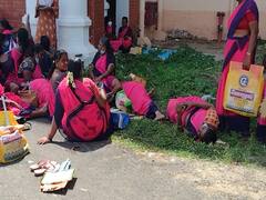 கடலூர்: நிகழ்ச்சிக்கு வர ஆட்சியர் தாமதம்-அலுவலக வாயிலில் படுத்துறங்கிய அங்கன்வாடி பணியாளர்கள்