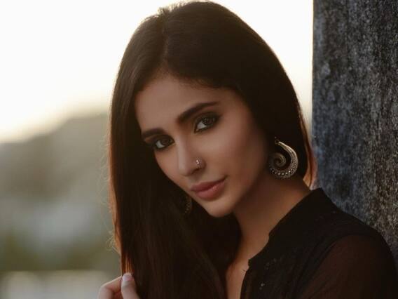 'नमस्ते इंग्लैंड' की एक्ट्रेस Alankrita Sahai से चंडीगढ़ में लूटपाट, एक्ट्रेस को बंधक बनाकर लुटेरों ने लूटे 6.5 लाख रुपए