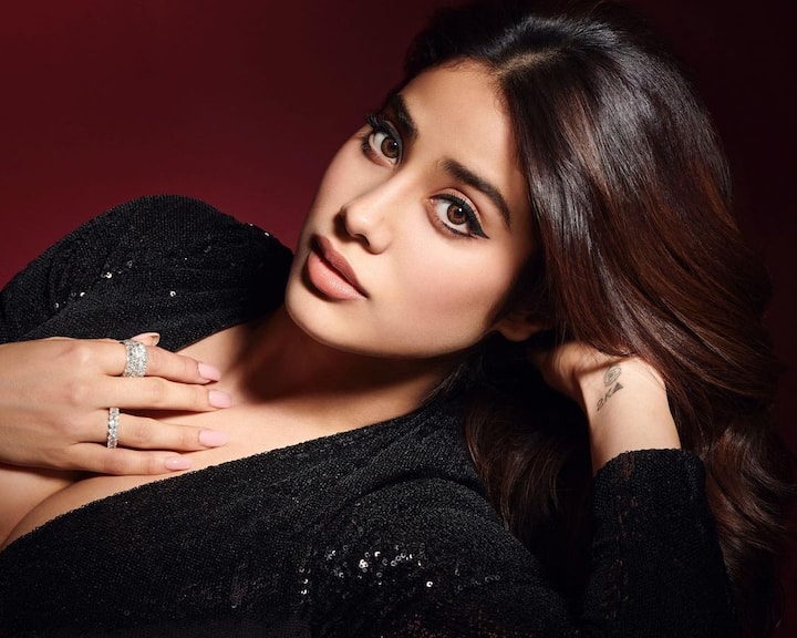 Bollywood diva Janhvi Kapoor shared some stunning pictures of herself wearing a glittery black plunged neckline gown. The ‘Dhadak’ actress looks ravishing as she poses for the camera. (Image courtesy - @janhvikapoor/Instagram)