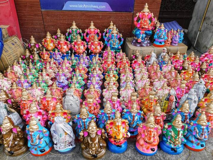 விற்பனைக்கு தயார் நிலையில் விநாயகர் சிலைகள்