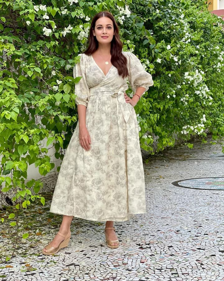 Dia Mirza is not only a fantastic actress but also an environmentalist. She can often be spotted doing her bit for the protection of our environment and share awareness. (Image courtesy - @diamirzaofficial/Instagram)