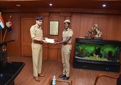 முதியவர் மொபைல் போனை பறித்து ஓடிய திருடன்: பஸ்ஸில் இருந்து குதித்து சேஸ் செய்த பெண் போலீஸ்!