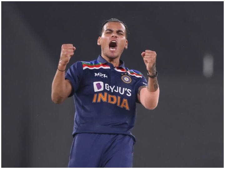 T20 World Cup: After being selected in World Cup team Rahul Chahar said I'm excited and little emotional, Mumbai Indians captured feelings on camera T20 World Cup: विश्व कप टीम में चुने जाने के बाद राहुल चाहर ने कही दिल की बात, मुंबई इंडियंस ने कैमरे में कैद की भावनाएं